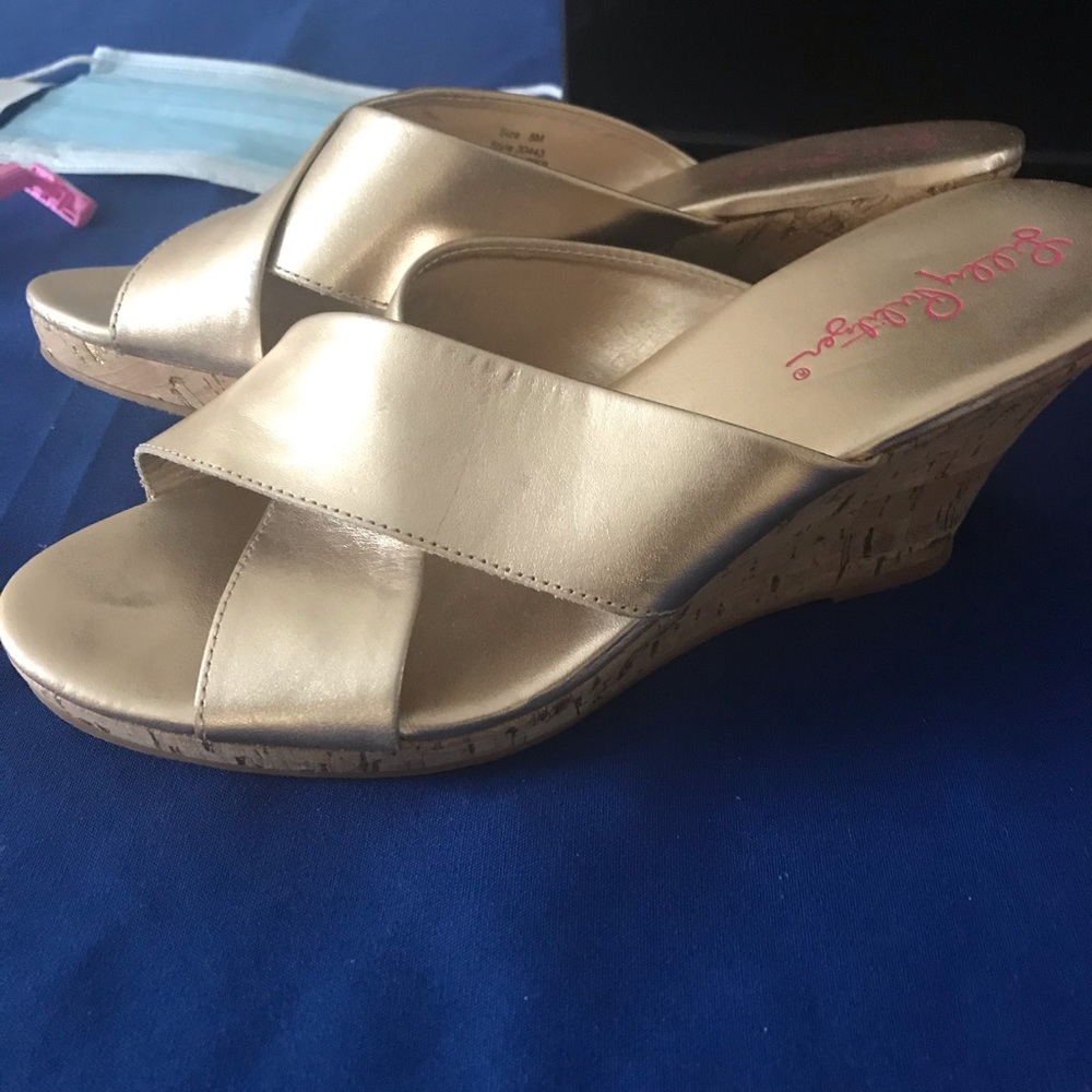 Lily Pulitzer gold wedge